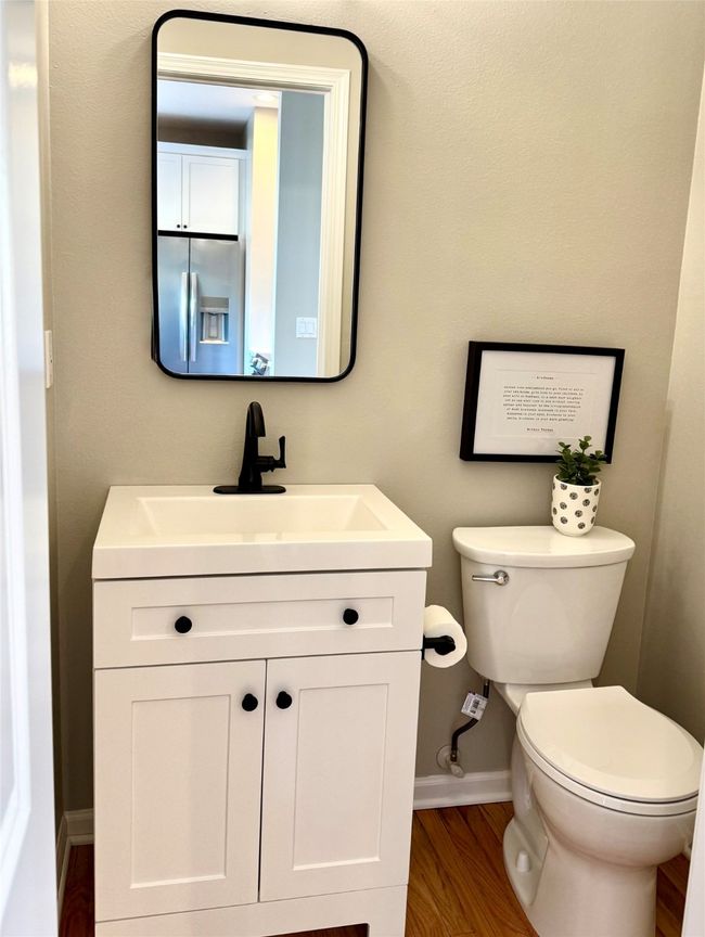 601 41 St St, Condo with 2 bedrooms, 3 bathrooms and null parking in Des Moines IA | Image 16