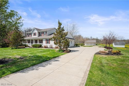 10030 Kile Rd, Chardon, OH, 44024-9579 | Card Image