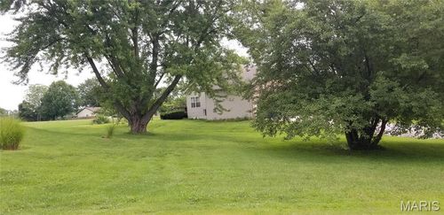 340 E Lake Dr, Edwardsville, IL, 62025-4297 | Card Image