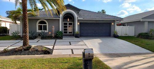 414 Se 3rd Pl, Dania Beach, FL, 33004-4704 | Card Image
