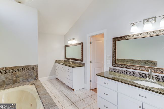 5284 Silver Creek Dr Sw, House other with 4 bedrooms, 5 bathrooms and null parking in Lilburn GA | Image 31