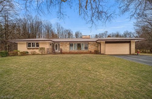 3832 Lake Rd, Conneaut, OH, 44030-3120 | Card Image