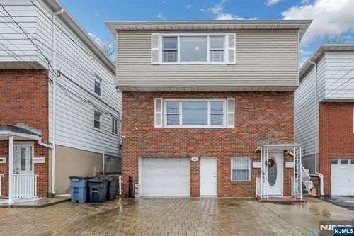 160 River Rd, North Arlington, NJ, 07031-5903 | Card Image