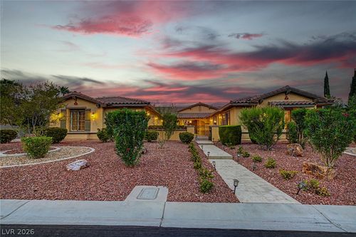 7504 Via Del Mar St, Las Vegas, NV, 89131-0131 | Card Image
