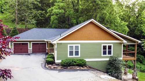 171 View Ridge Pkwy, Leicester, NC, 28748-9415 | Card Image