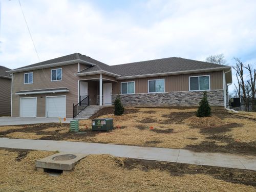 a-and-b-8125 N North Browns Station Rd, COLUMBIA, MO, 65202-6504 | Card Image