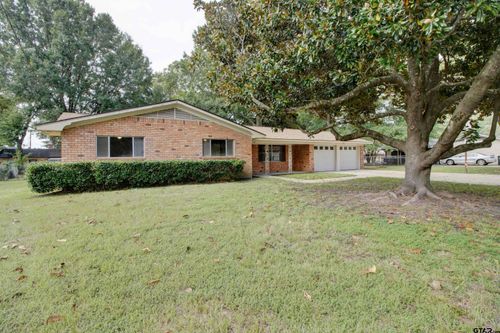 102 Larkspur St, White Oak, TX, 75693-1718 | Card Image