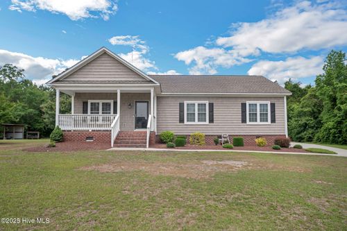 6428 Salem Ridge Dr, Grifton, NC, 28530-8709 | Card Image