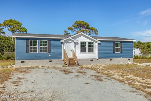 145 Barbee St, Harkers Island, NC, 28531-9539 | Card Image