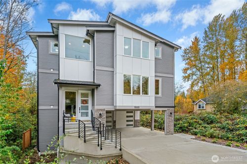 15001 Ne 8th St, Bellevue, WA, 98007 | Card Image