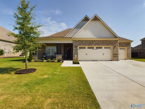 105 Ginamey Cir, Meridianville, AL, 35759-2709 | Card Image