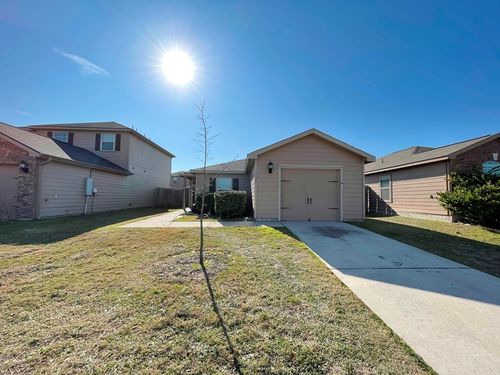 113 Robertson Ln, Jarrell, TX, 76537-4404 | Card Image