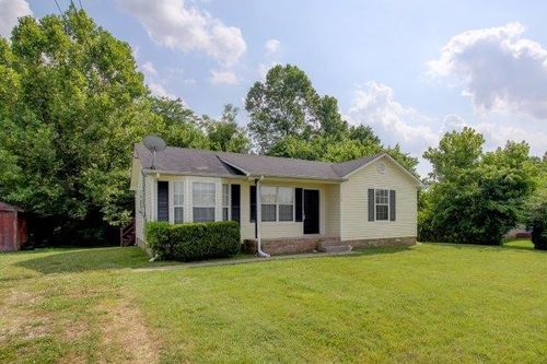 112 Grant Ave, Oak Grove, KY, 42262-8210 | Card Image