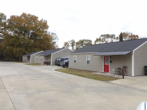 125 W Jackson Ave, Monticello, AR, 71655-4830 | Card Image