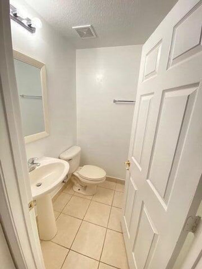 APT-2201 - 2905 Hidden Hills Rd, Condo with 3 bedrooms, 3 bathrooms and null parking in West Palm Beach FL | Image 14