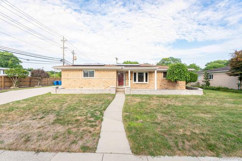 32930 Coventry Pl, Warren, MI, 48093-6125 | Card Image