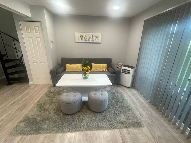 APT-5 - 64 Aspen Colony, Condo with 1 bedrooms, 1 bathrooms and 1 parking in Fox Lake IL | Image 5