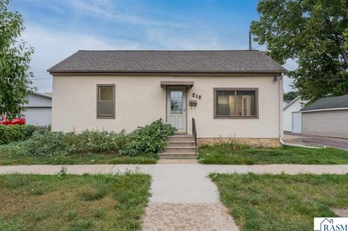 212 E Rock St, Mankato, MN, 56001-3431 | Card Image