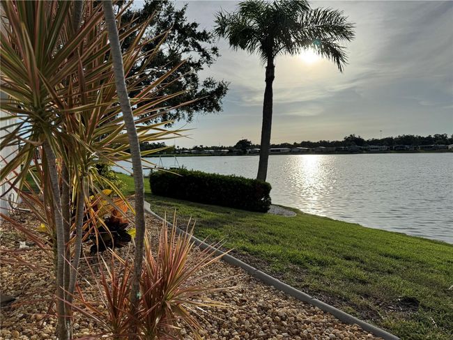 8439 Imperial Cir, House other with 2 bedrooms, 2 bathrooms and null parking in PALMETTO FL | Image 44