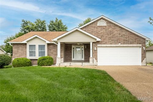 306 Estate Dr, O Fallon, MO, 63366-4380 | Card Image