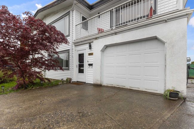 A - 8951 Craven Place, Home with 4 bedrooms, 2 bathrooms and 4 parking in Chilliwack BC | Image 3