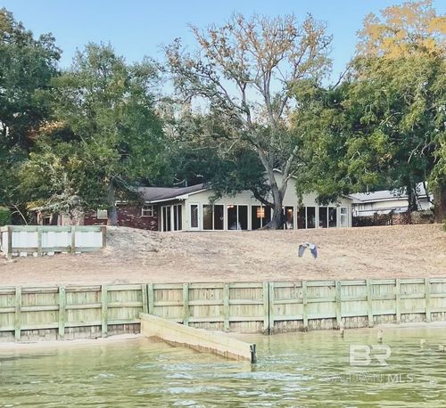 9182 Bay View Dr, Lillian, AL, 36549-5522 | Card Image