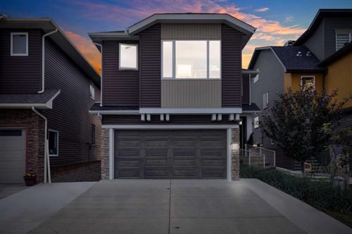 37 Savanna Grove Ne, Calgary, AB, T3J0V5 | Card Image