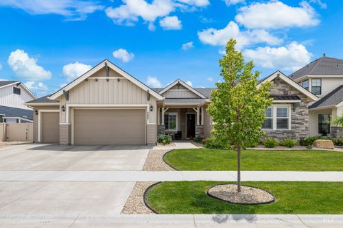 5657 W Webster Dr, Meridian, ID, 83646-7491 | Card Image