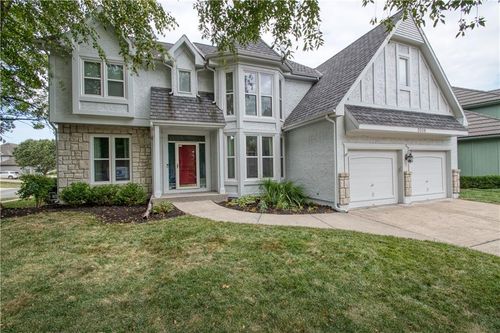 3508 Nw Winding Woods Dr, Lee's Summit, MO, 64064-1881 | Card Image