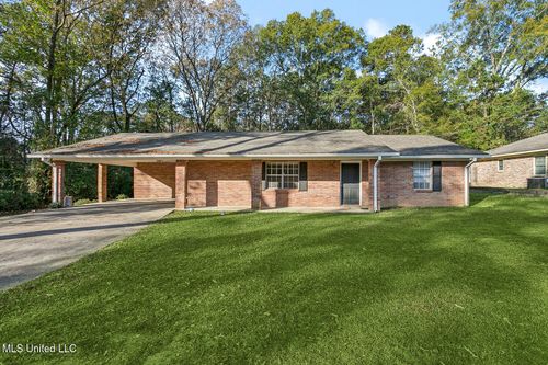 427 Lakeview Ave, McComb, MS, 39648-2807 | Card Image