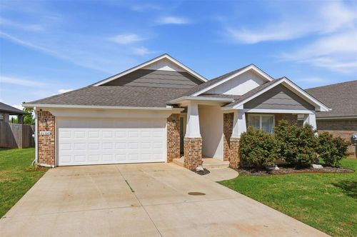 6104 Platinum Dr, Stillwater, OK, 74075-1763 | Card Image