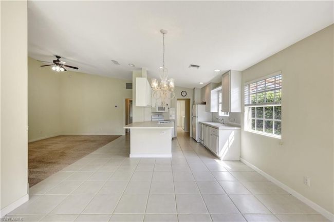 4255 Redonda Ln, Condo with 2 bedrooms, 2 bathrooms and 2 parking in NAPLES FL | Image 10