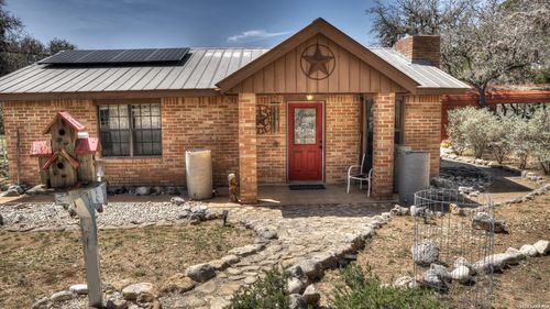 22 George Hoover Pl, Leakey, TX, 78873-3183 | Card Image