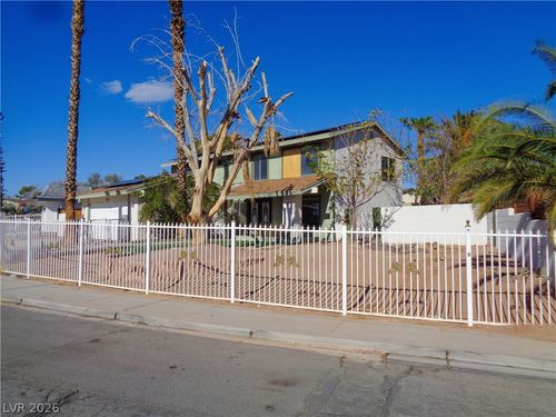 2910 Boise St, Las Vegas, NV, 89121-1183 | Card Image