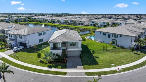 8116 Laurel Falls Dr, Boca Raton, FL, 33496-5629 | Card Image