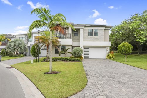8115 Laurel Falls Dr, Boca Raton, FL, 33496-5629 | Card Image
