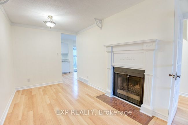 42 Fair Oaks Cres, House attached with 3 bedrooms, 2 bathrooms and 2 parking in Nepean ON | Image 11