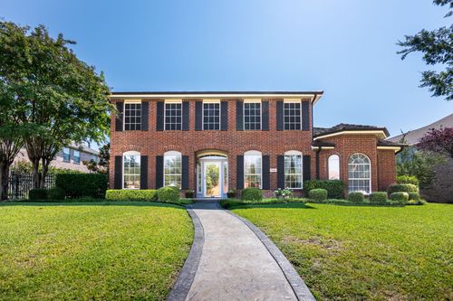1046 Courtney Cir, Rockwall, TX, 75087-3277 | Card Image