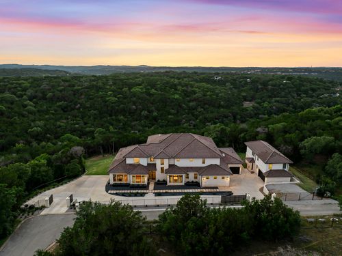 10211 Thistle Rdg, Austin, TX, 78733-2432 | Card Image