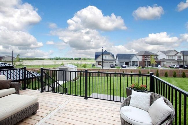 220 Harpin Way E, House other with 5 bedrooms, 4 bathrooms and 4 parking in Fergus ON | Image 40