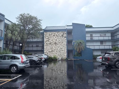 105-3090 Holiday Springs Blvd, Margate, FL, 33063-5420 | Card Image