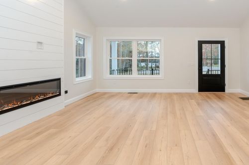 18-6 Daybreak Lane, Windham, ME, 04062 | Card Image