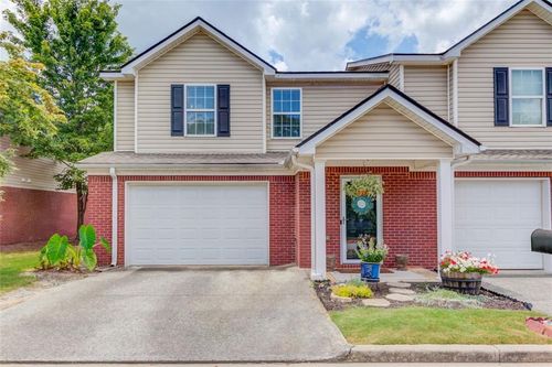 152 Tara Commons Dr, Loganville, GA, 30052-8016 | Card Image