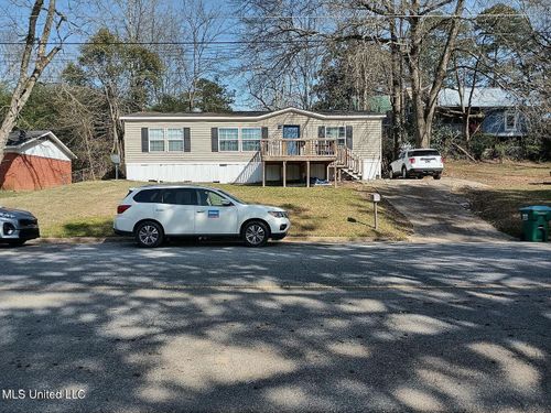 3218 41st Ave, Meridian, MS, 39307-4327 | Card Image