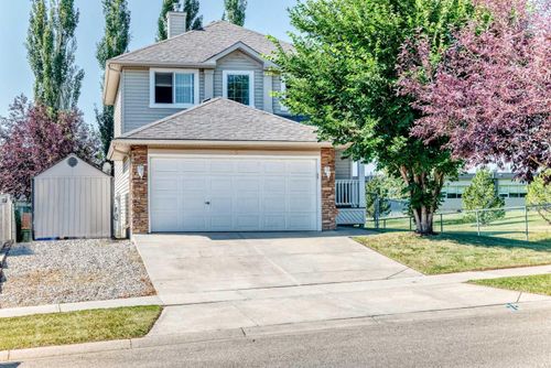 124 W Lakeview Dr, Chestermere, AB, T1X1J1 | Card Image