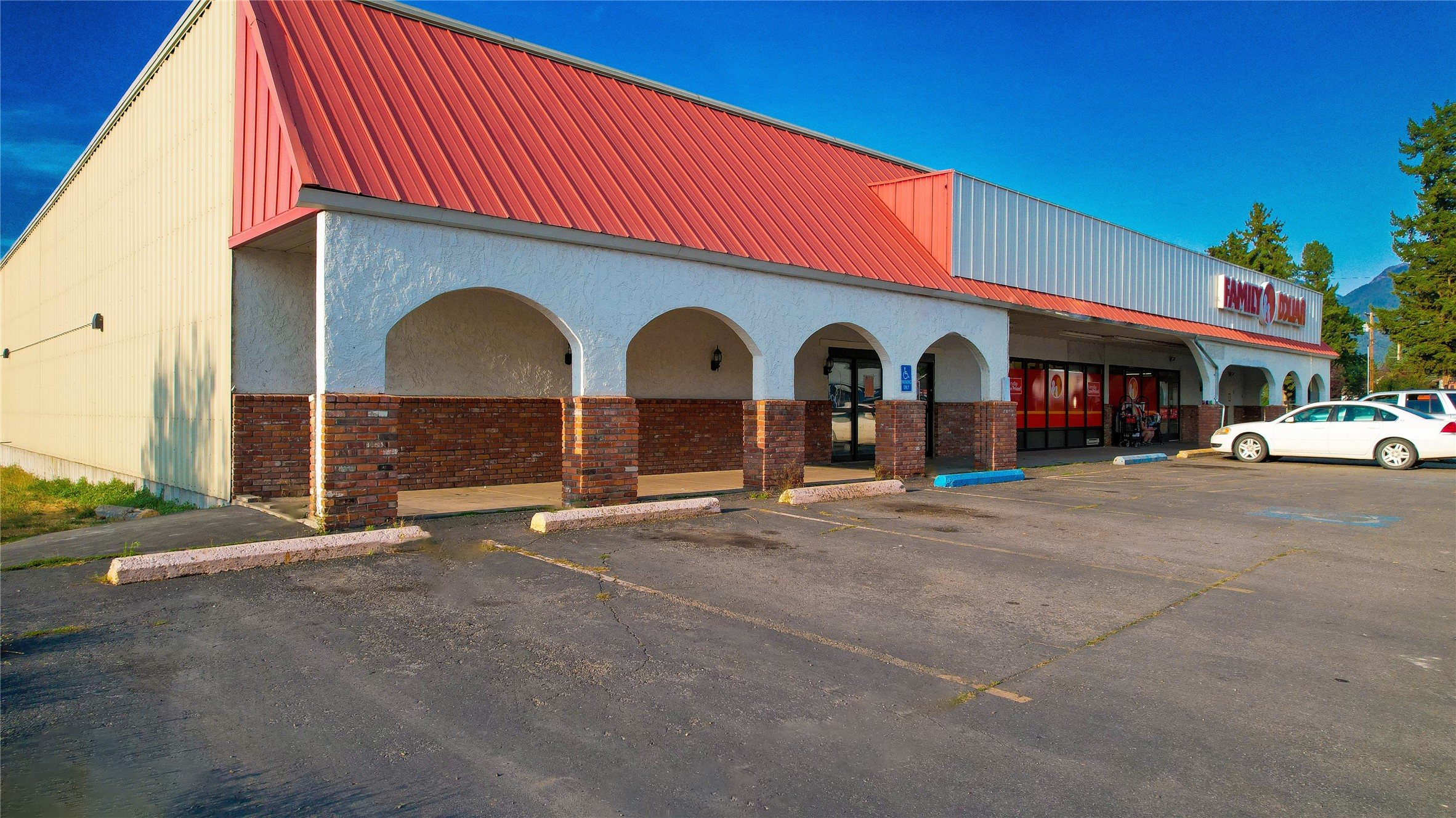 Commercial Lease in Ronan