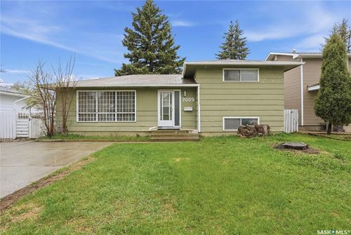 2009 Easthill, Saskatoon, SK, S7J3C6 | Card Image