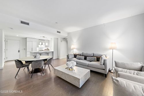 202-15 Morris Ave, Long Branch, NJ, 07740-3803 | Card Image