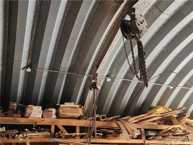 nterior of Quanset Hut | Image 34