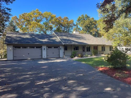 S8420 Oriole Dr, Eau Claire, WI, 54701-8587 | Card Image
